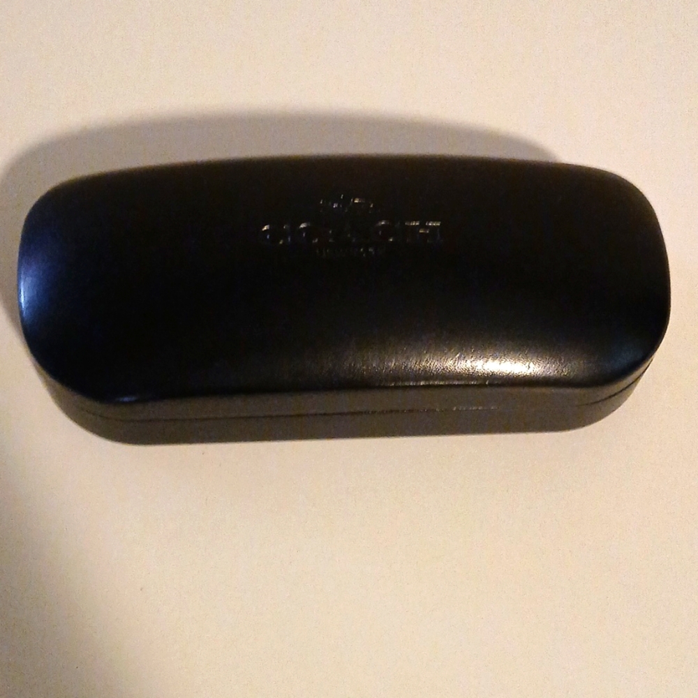 NIB Coach Dome Clamshell Eyeglass/Sunglass Case Leather with Cloths